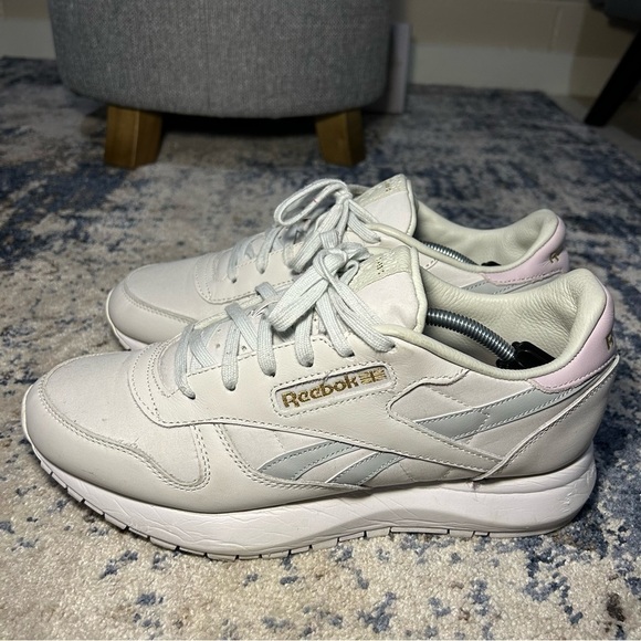 Reebok White Classic Leather SP Lace-Up Sneakers Size 10.5 - Picture 3 of 10